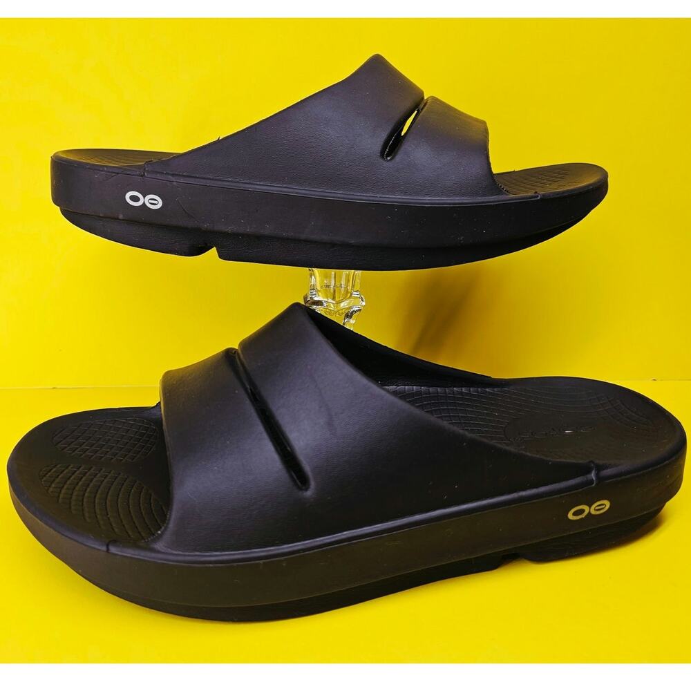 Oofos Men 9 Comfy footwear